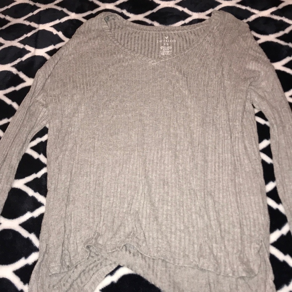 Long sleeve v neck